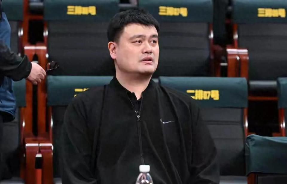 Th, KNIBx, 取养老金的 Th, KNIBx, 取养老金的